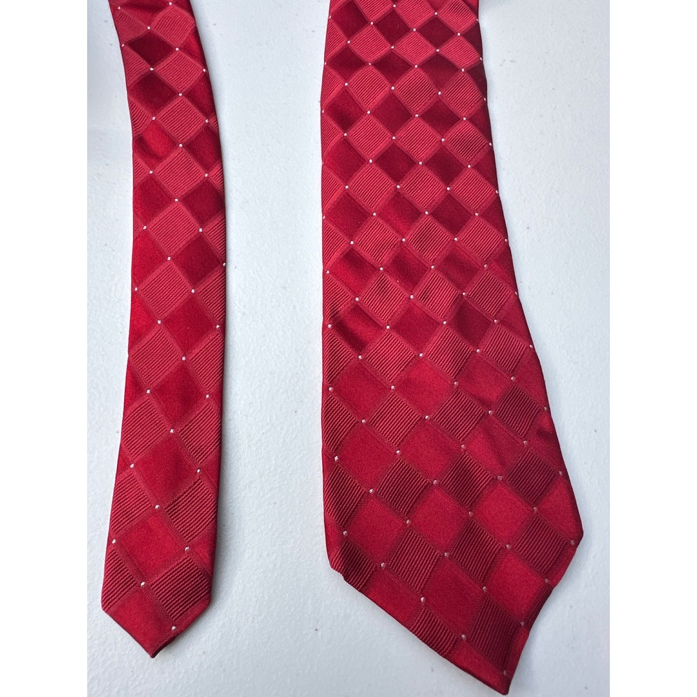 Nicole Miller New York Mens Red Geometric‎ Diamond Silk Necktie Formal Business